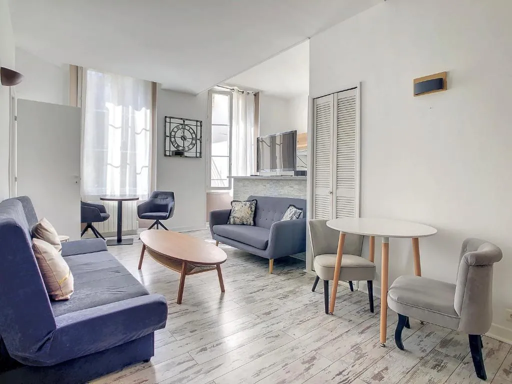 Image of 2 Bedroom luxury flat Cannes Center La Croisette