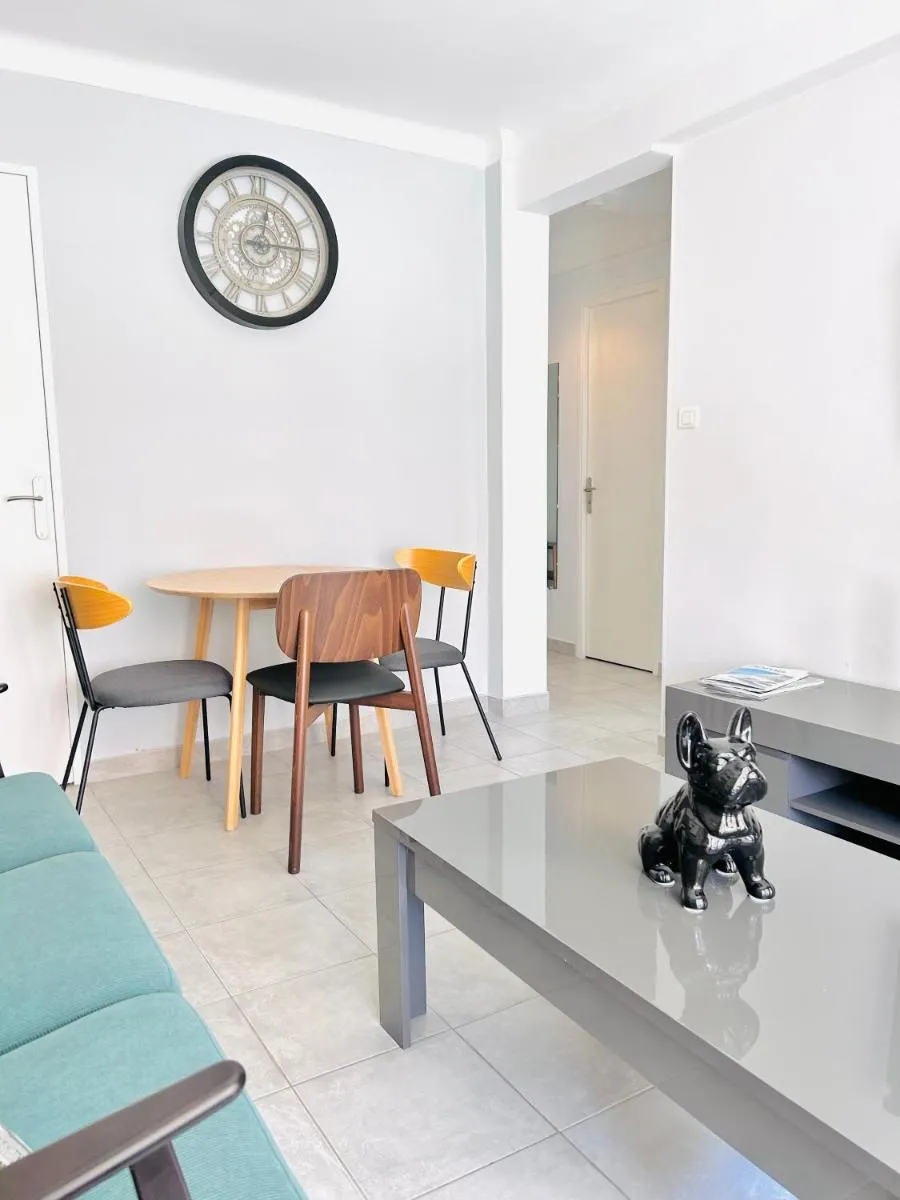 Image 3 of 2 bedroom luxury flat with Balcony Cannes Center