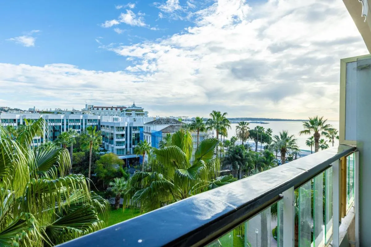 Image 5 of Agence des Résidences – Appartements privés du 45 CROISETTE- Prestige