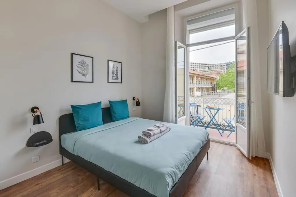 Image 1 of BRP Luxueux et calme Appartement 4 chambres, 10 minutes des plages
