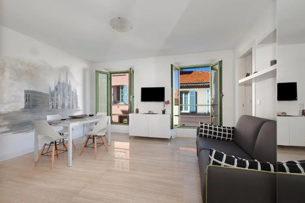 Image 3 of Cannes Old Town Suites