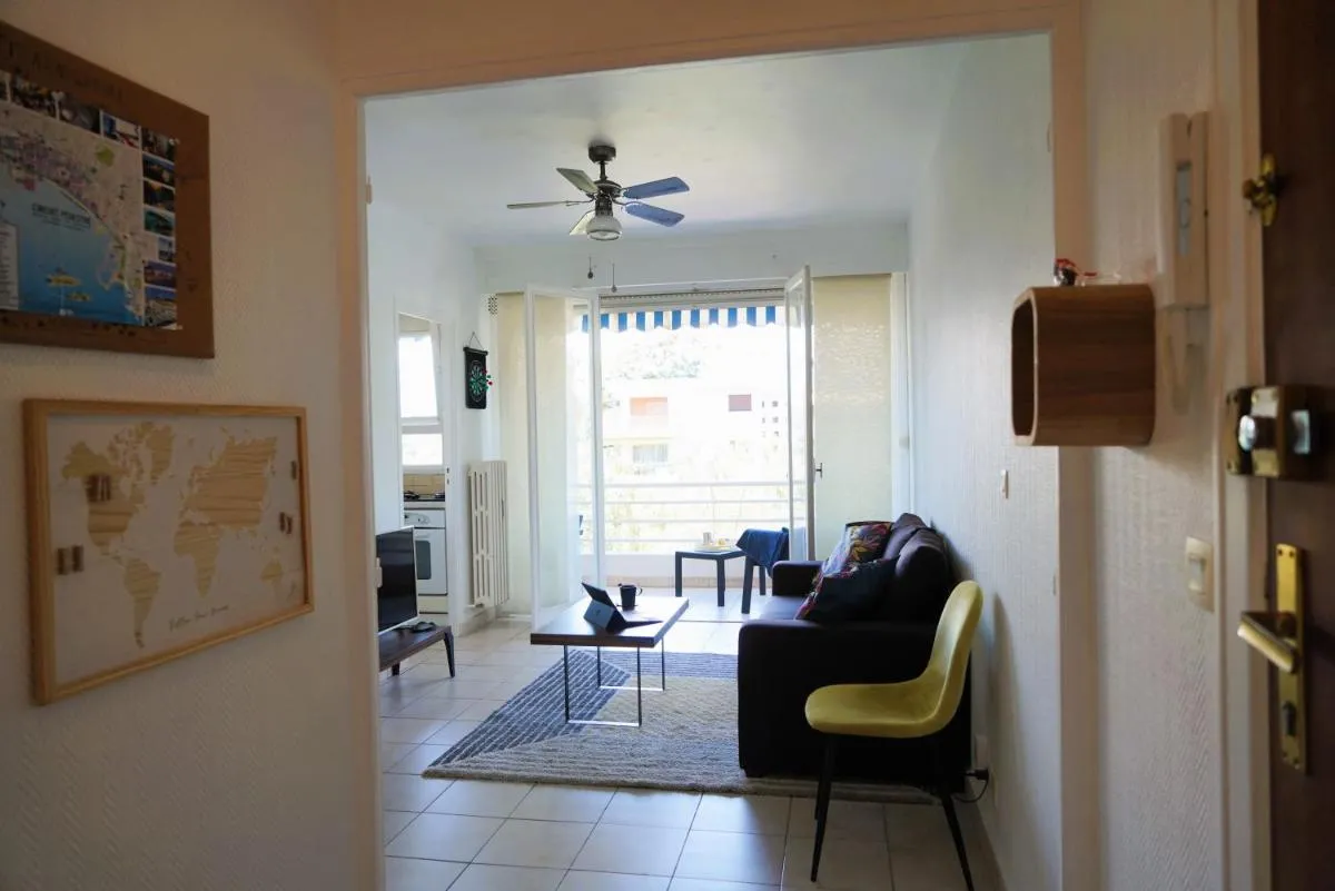 Image 4 of Cannes Studio near Croisette Plage