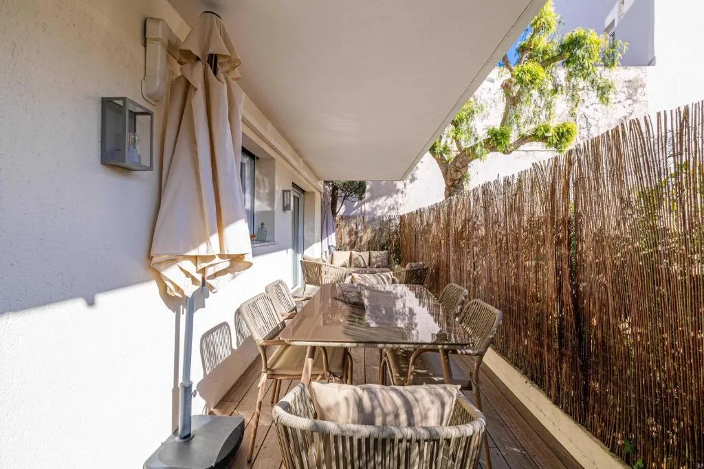 Image 4 of Charming apt with large terrace and AC