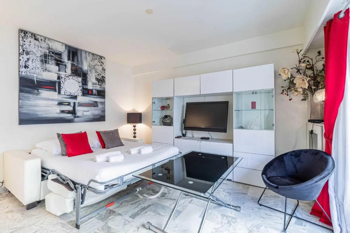 Image of Cozy studio in the heart of Cannes – Near sea