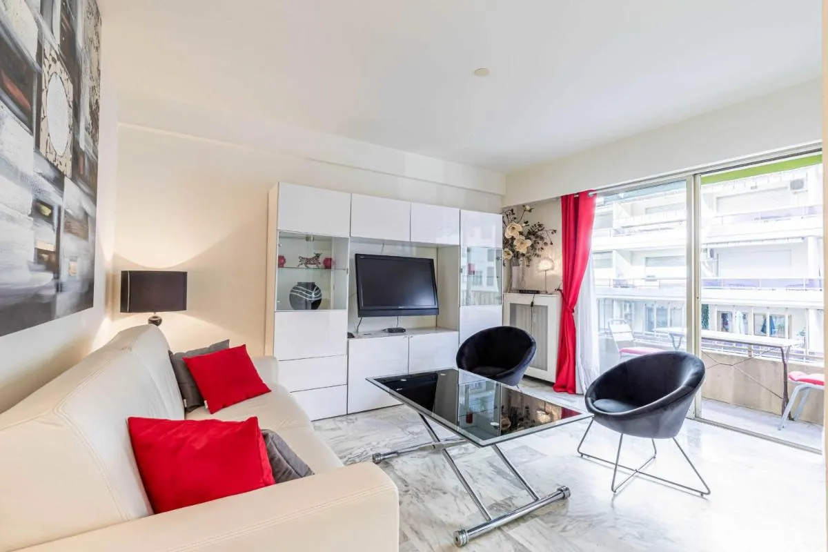 Image 6 of Cozy studio in the heart of Cannes – Near sea