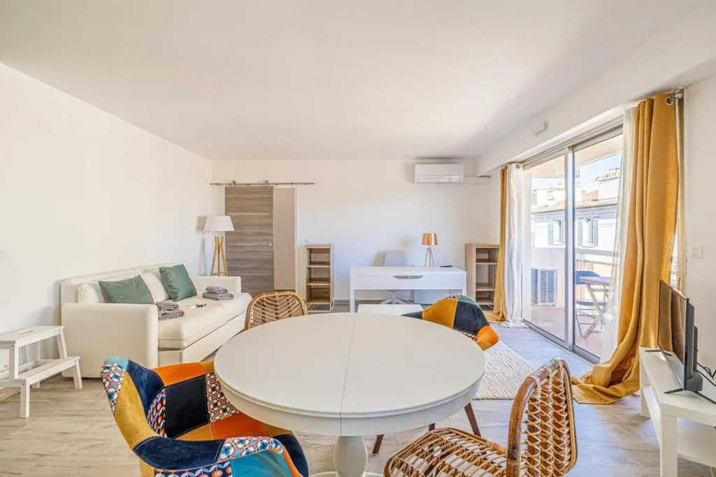 Image 1 of Exceptional air-conditioned flat in Cannes