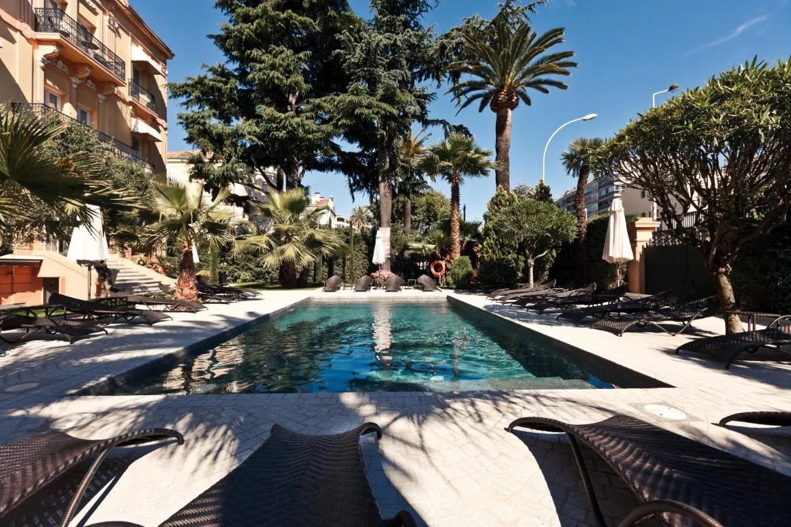 Image of GOLDEN TULIP CANNES HOTEL de PARIS