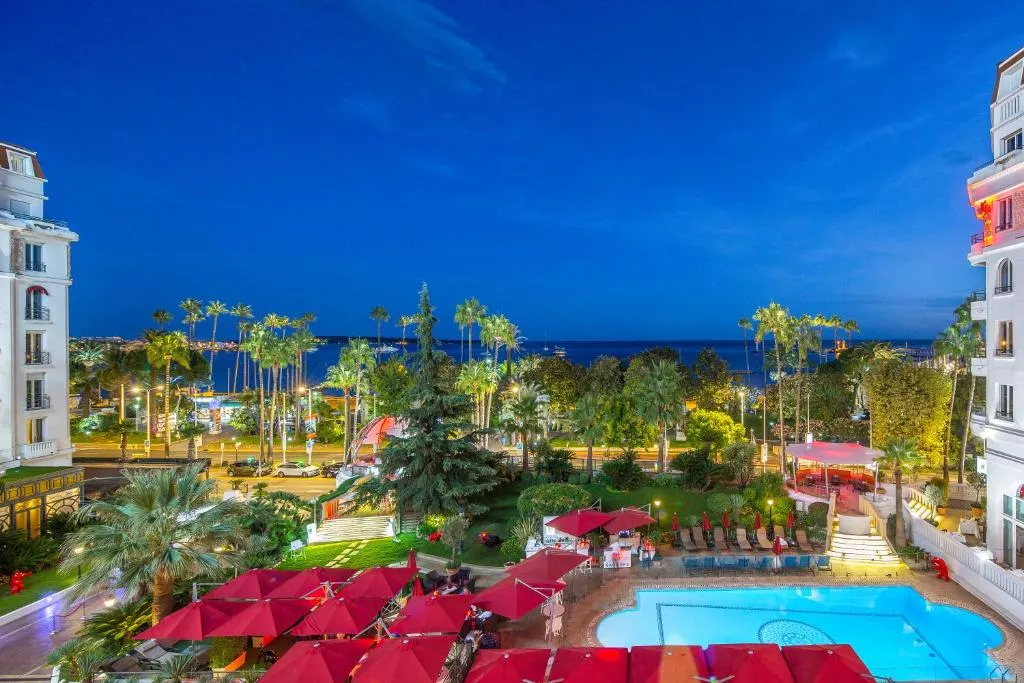 Image 2 of Hôtel Barrière Le Majestic Cannes