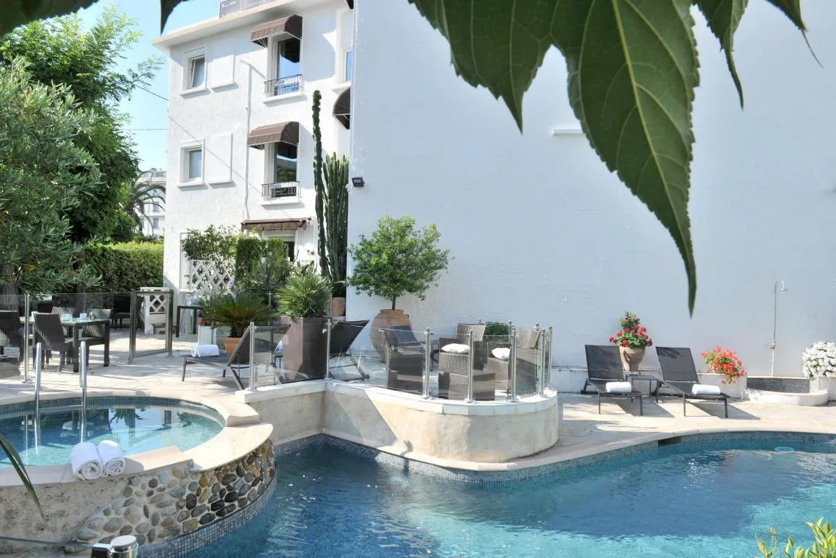 Image 2 of Hôtel La Villa Cannes