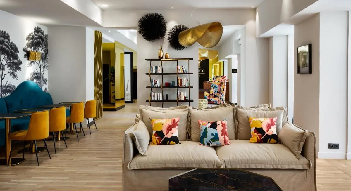 Image 1 of Hotel Verlaine
