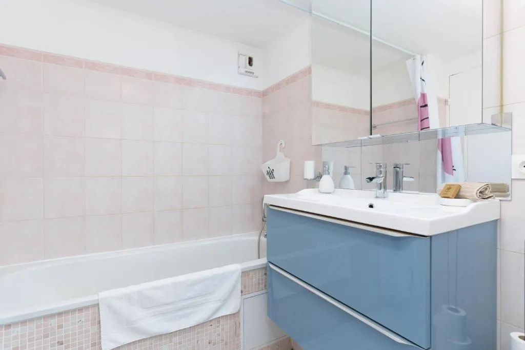 Image 1 of Le Calmette By ApiRent #Central #Lumineux #Calme #Wifi