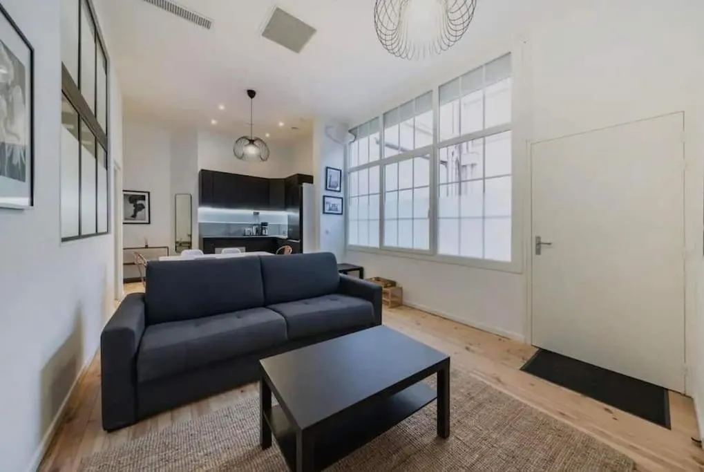 Image 4 of Loft Cannes Le Suquet Modern Central Sleeps 4 to 6
