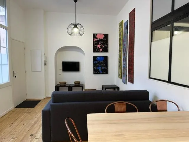 Image 2 of Loft Cannes Le Suquet Modern Central Sleeps 4 to 6