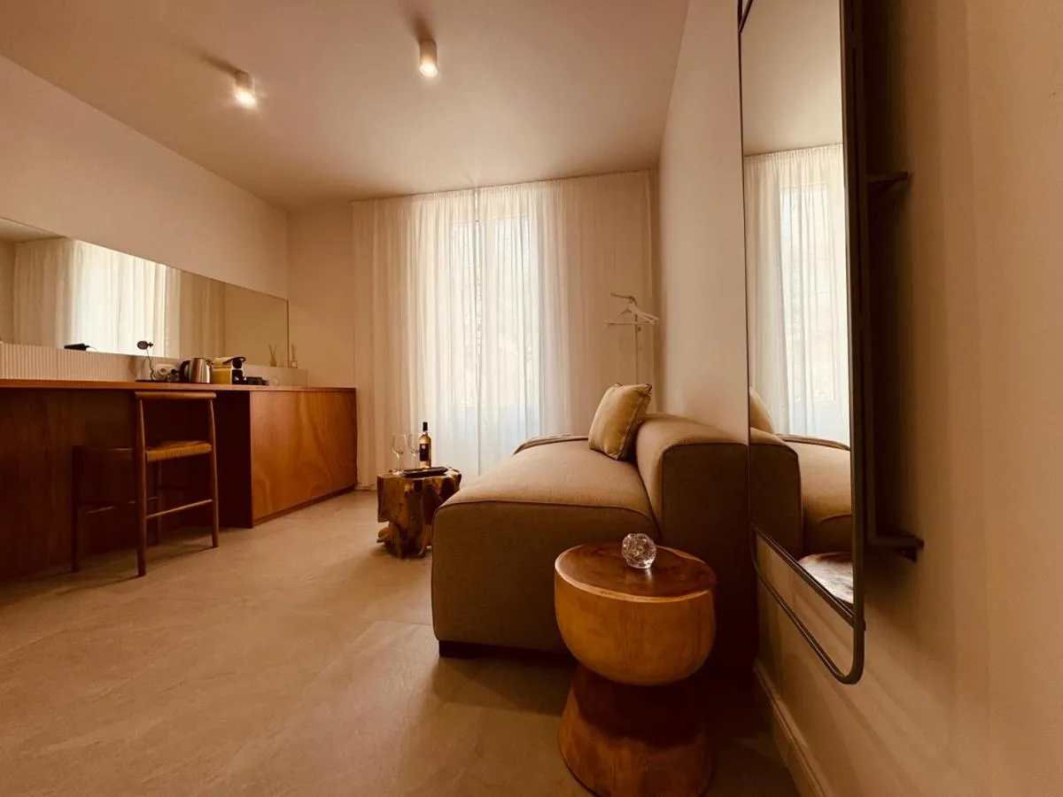 Image 2 of Maison LYO Suite Luxe Oranger