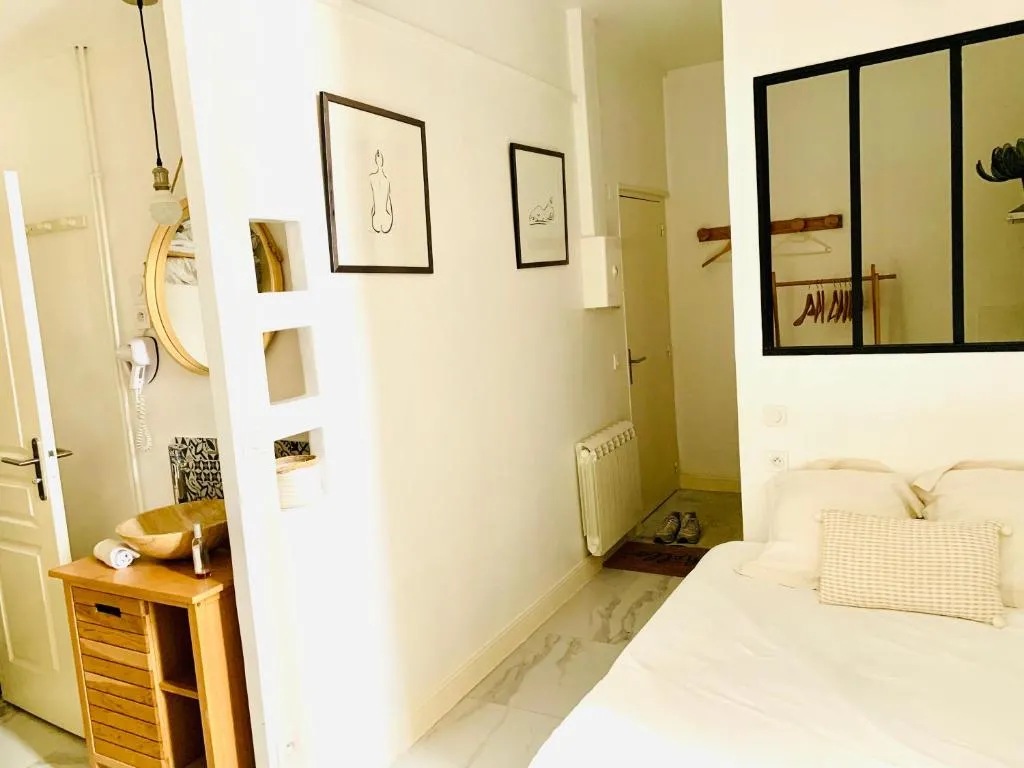 Image 4 of New Suite & SPA – Cannes Centre – Croisette