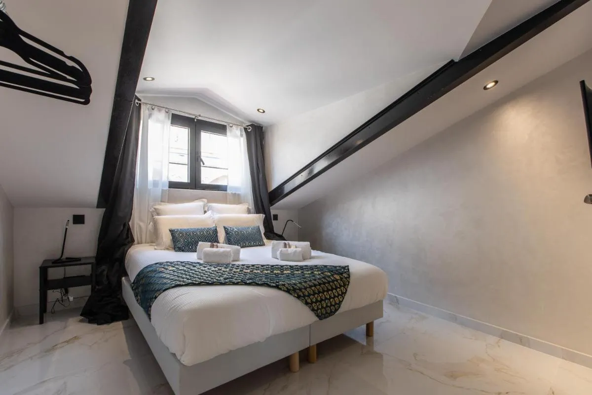 Image 2 of Résidence Topaze – Central – Luxurious – 50m Croisette Palais – LRA CANNES