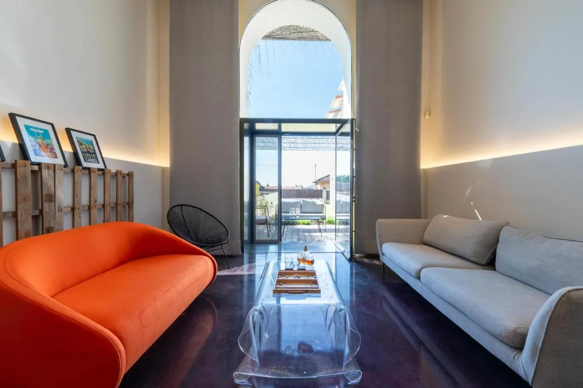 Image 2 of 1-Br 75m Duplex with Pool
