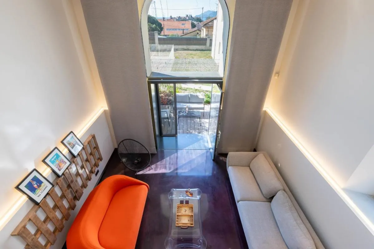 Image 3 of 1-Br 75m Duplex with Pool