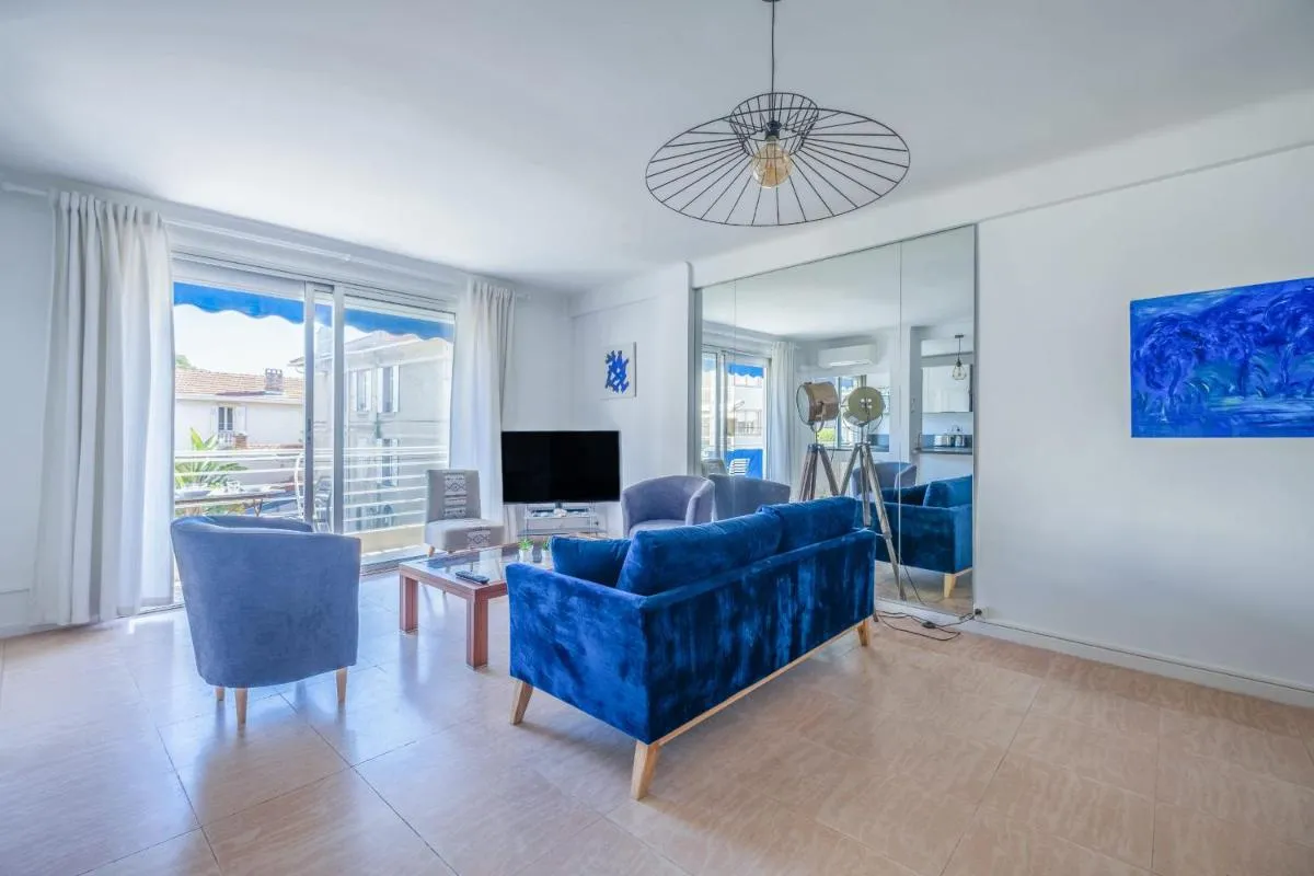 Image 3 of 2Br Apartment 100m from Beaches Terrace & Parking