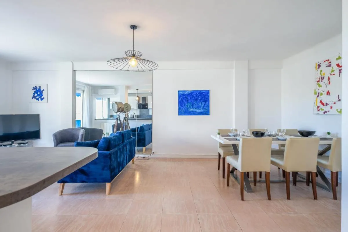 Image 1 of 2Br Apartment 100m from Beaches Terrace & Parking