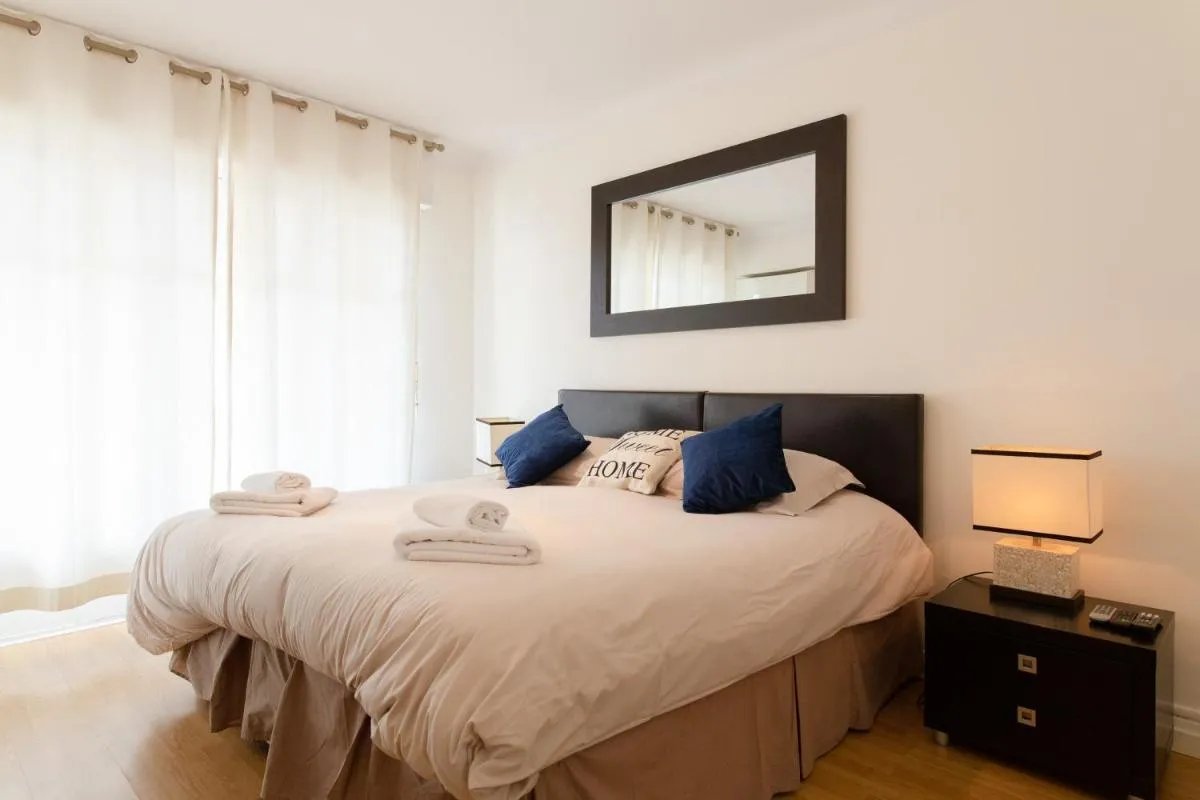 Image 2 of 2-Br Apartment 2 min from the Beaches