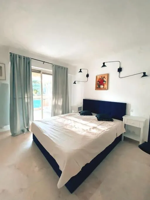 Image 2 of 2 bedroom apartament close to the beach