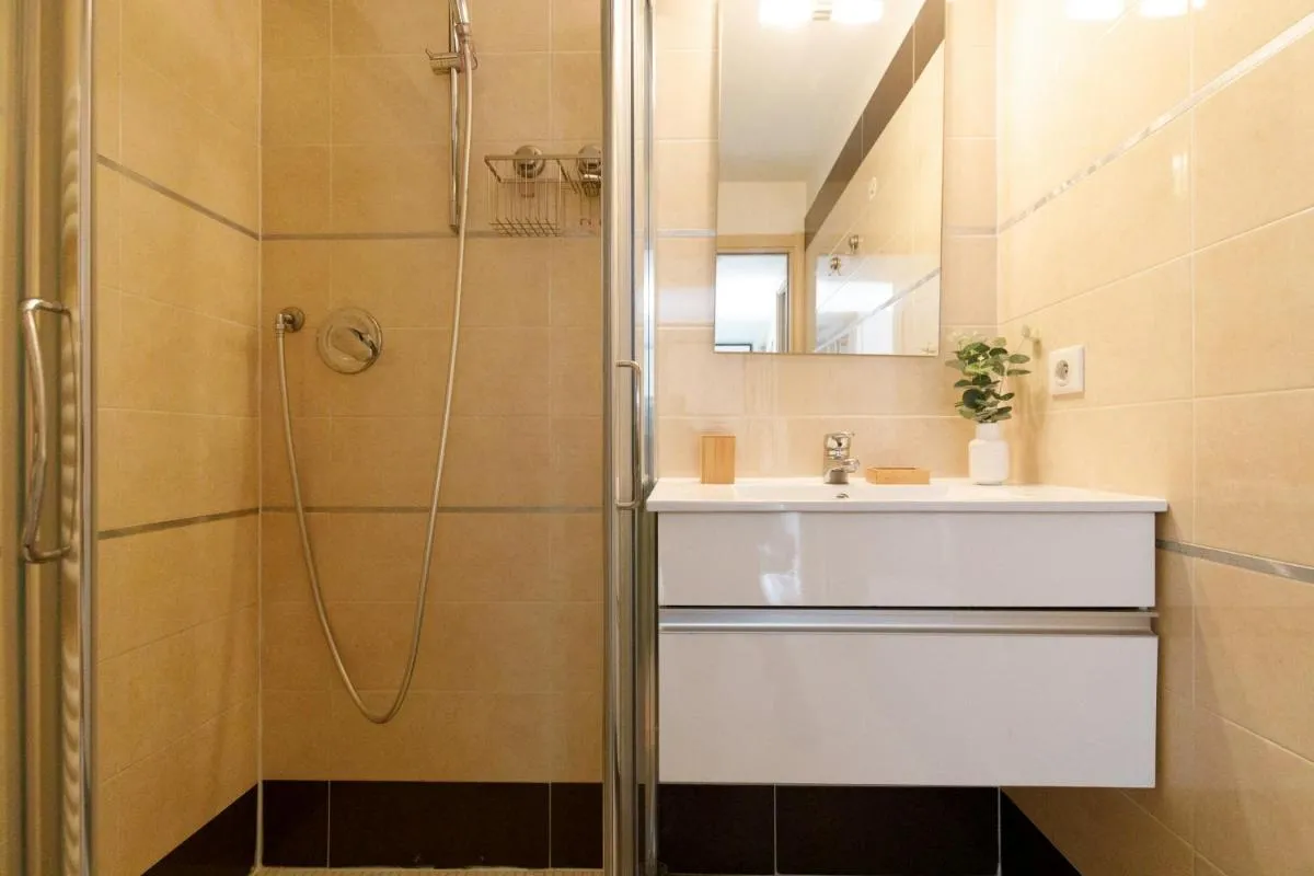 Image 2 of 3 bedrooms: 200m from Croisette