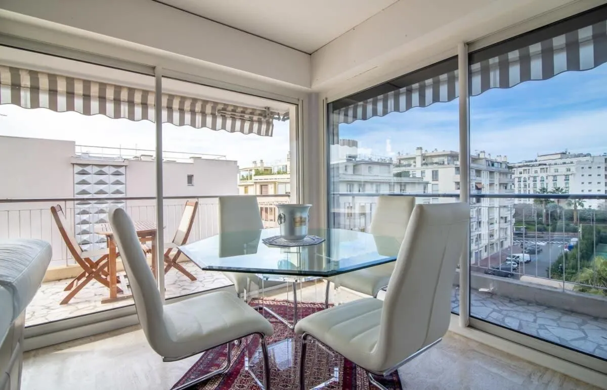 Image 3 of A032-Beautiful apartment for 4 – Near Croisette