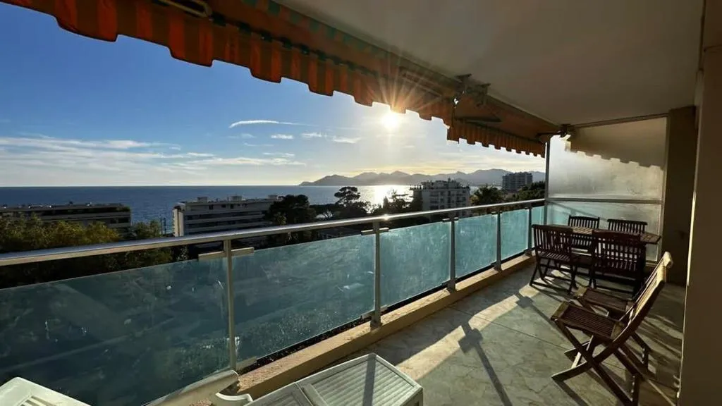 Image of A069-Apt in residence with pool and sea view – Cannes