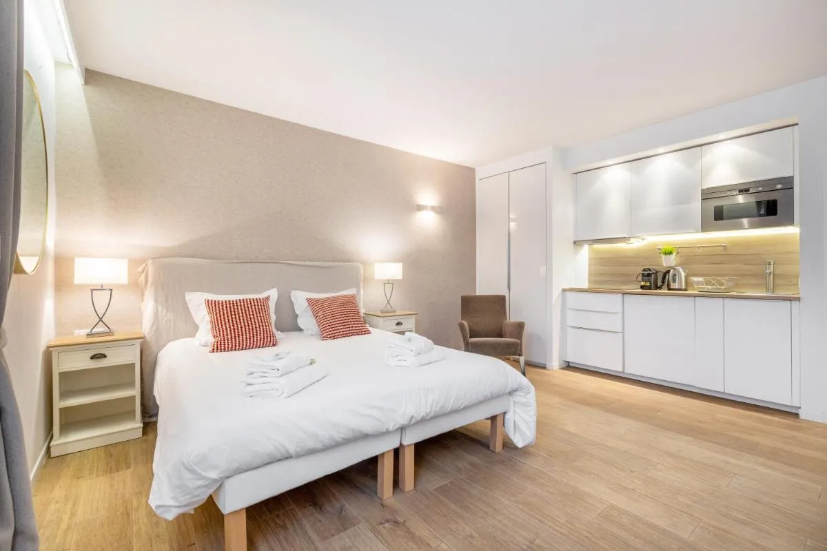 Image 2 of Agence des Résidences – Appartements privés du 45 CROISETTE – Superieur