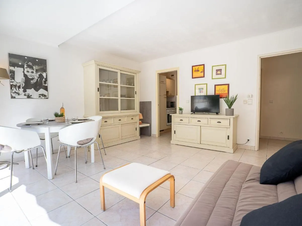 Image 6 of Apartment Cannes Bay-1 by Interhome