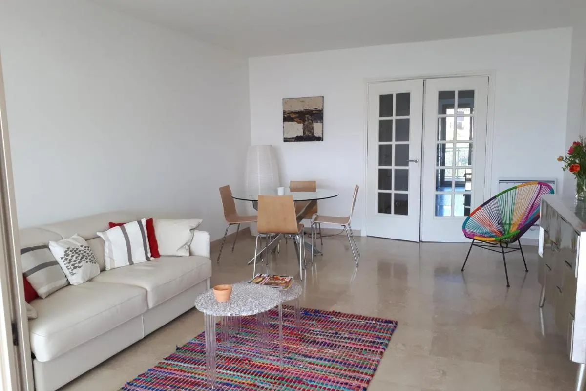 Image 2 of Apartment In A Residence With Swimming Pool Wifi