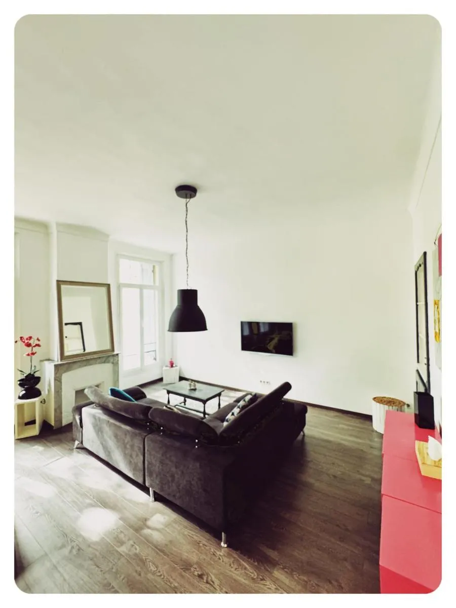 Image 5 of Appartement Bourgeois à 5 min à pied du centre