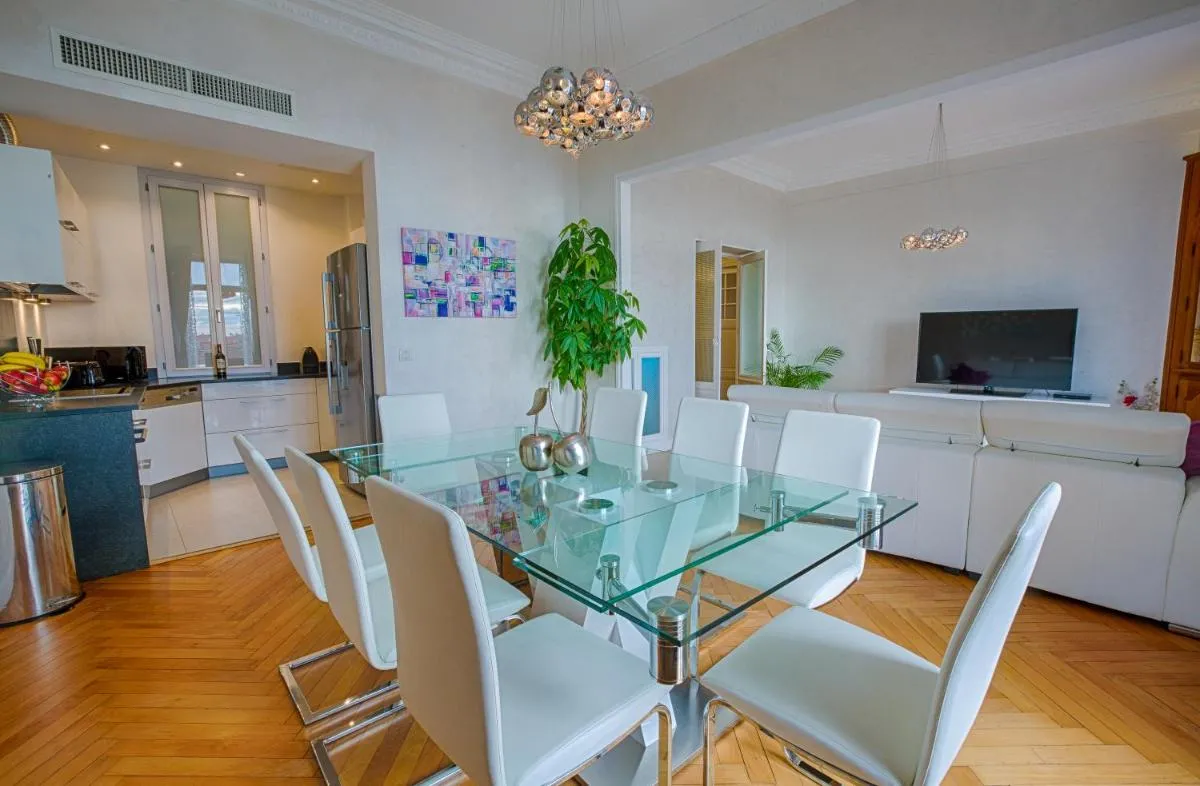 Image 1 of Appartement Vaste Horizon – LRA Cannes