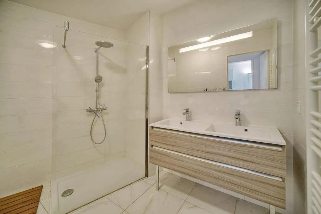 Image 2 of Appartement , piscine, terrasse, proche croisette