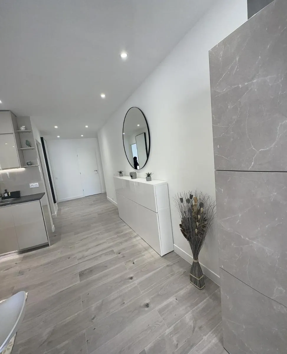Image 3 of Appartement luxueux 110m collé au prestigieux hôtel le MARTINEZ
