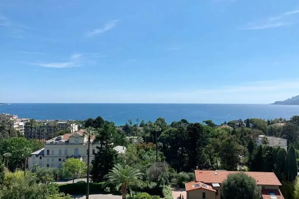 Image of Appartement vue mer proches plages et congrès