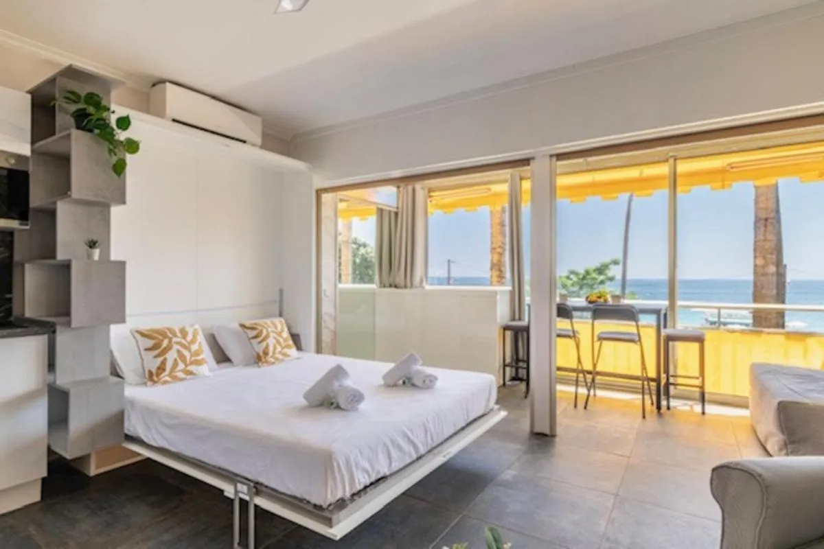 Image 6 of Beach Front Studio – Western Cannes