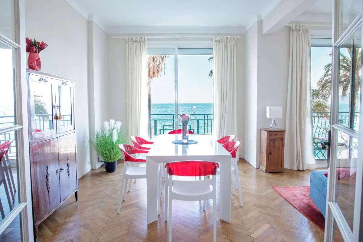 Image 3 of Bel Appartement Face à La Mer Près Du Centre – Le Voilier by Halldis