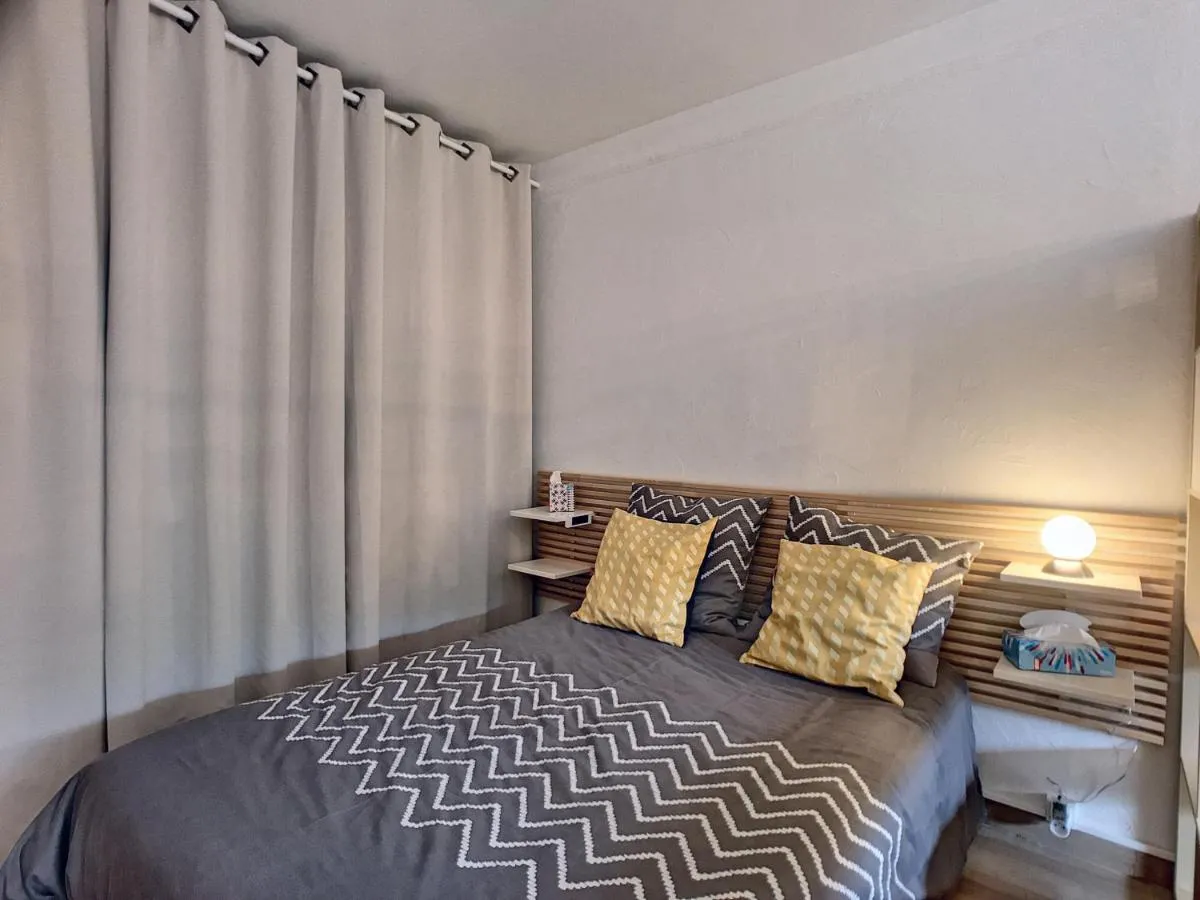 Image 1 of Belles prestations, proche plages, piscine 232L PY
