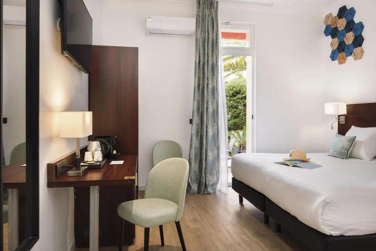 Image 1 of Best Western Hôtel des Orangers Cannes