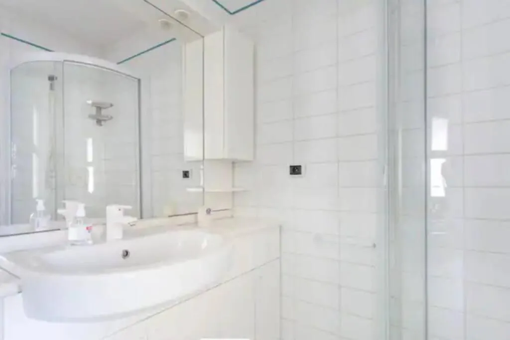 Image 1 of Bright apartment – Cannes, la Croisette