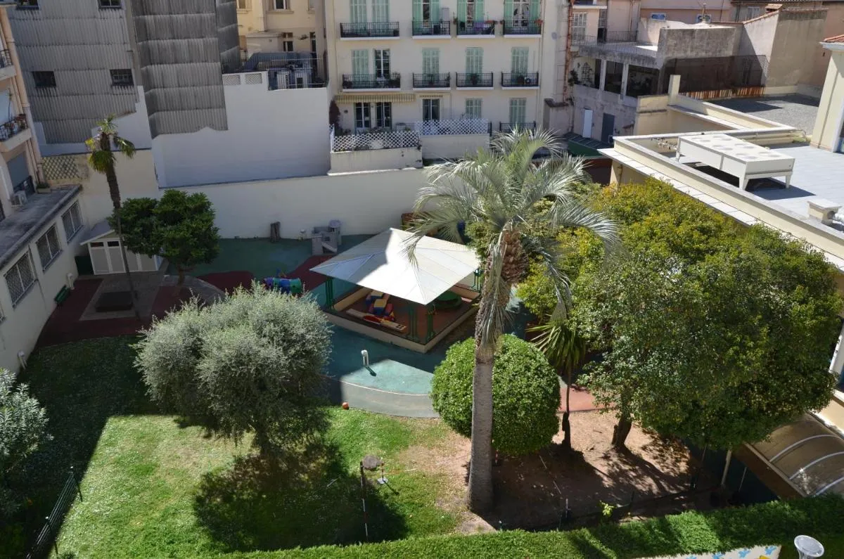 Image 4 of C027-Spacieux & Lumineux appartement – Centre de Cannes