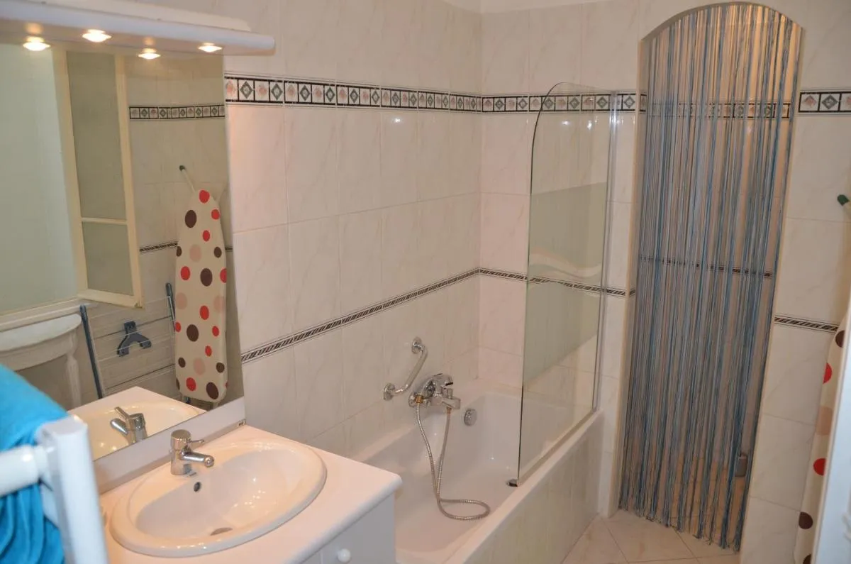 Image 6 of C027-Spacieux & Lumineux appartement – Centre de Cannes