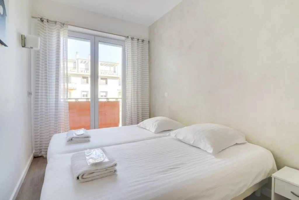 Image 1 of C066-Luxurious apartment with sea view – Cannes