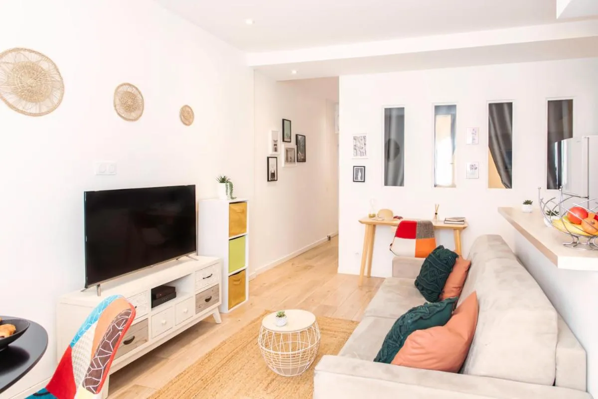 Image 4 of C11 – 1 BDR Rue Meynadier 5min Palais Festivals & Sea – AC