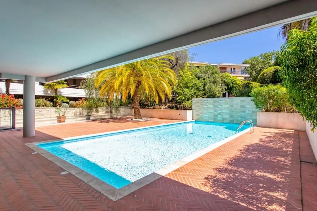 Image 3 of C2 – 2 BDR Montfleury – Pool, Garage, Terrace & AC