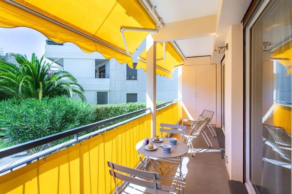 Image of C9 – 2 BDR 10 min Palais Festivals & Sea – AC, Parking & Balcony
