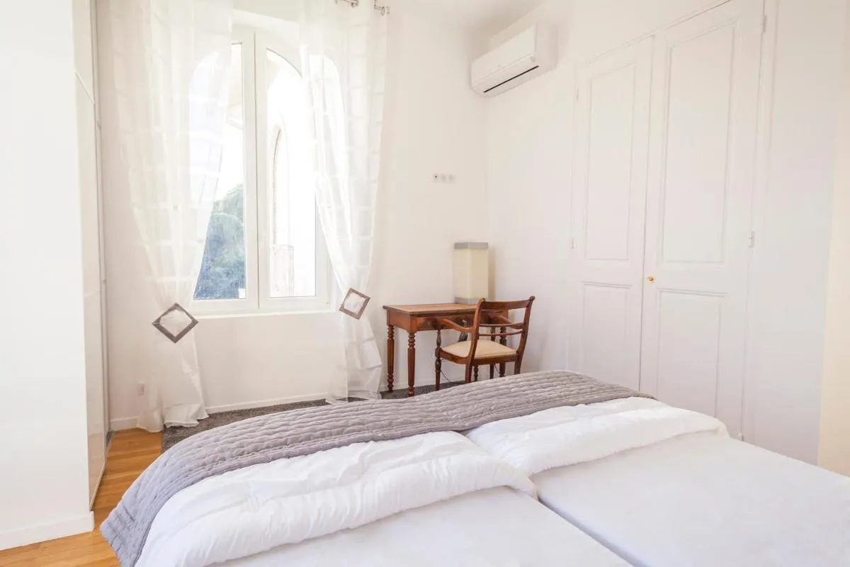 Image 6 of CLOSE CROISETTE-MODERN-A/C-CONGRESS-BEACHES