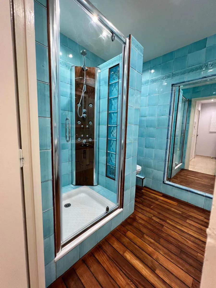Image 4 of Cannes Blue Riviera Luxe